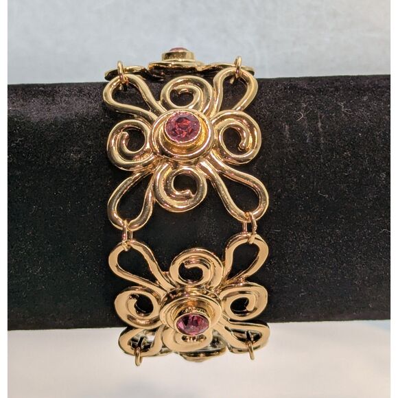 Abstract Gold Tone Flower Bracelet with Pink Center Stone Avon - Picture 7 of 11